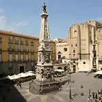 In San Domenico Maggiore 3 ベッド・アンド・ブレックファスト 4*