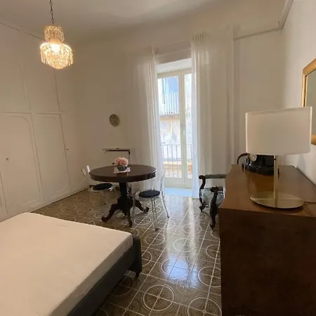 Oda ve Kahvaltı In San Domenico Maggiore 3