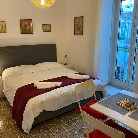 In San Domenico Maggiore 3 Oda ve Kahvaltı