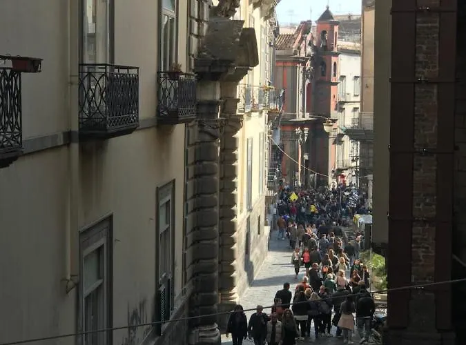 In San Domenico Maggiore 3 Nápoles