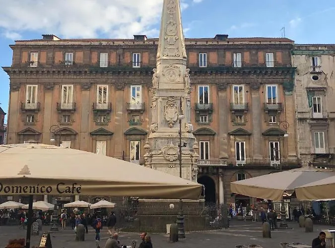 In San Domenico Maggiore 3